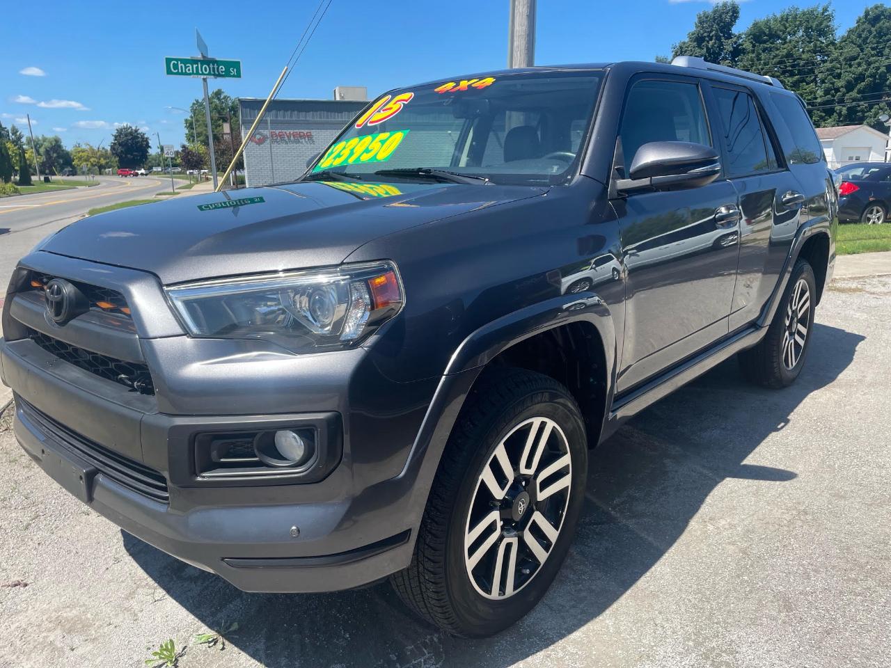 Toyota 4Runner SR5 4WD 2015