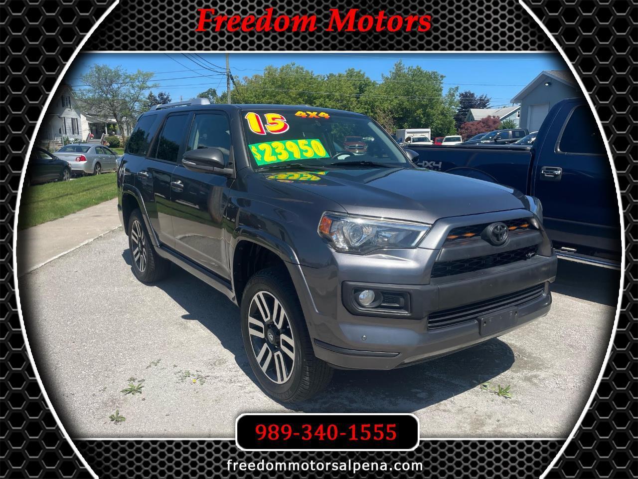 Toyota 4Runner SR5 4WD 2015