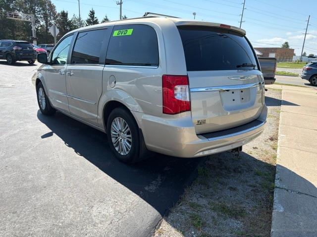 Chrysler Town & Country Touring-L 2015
