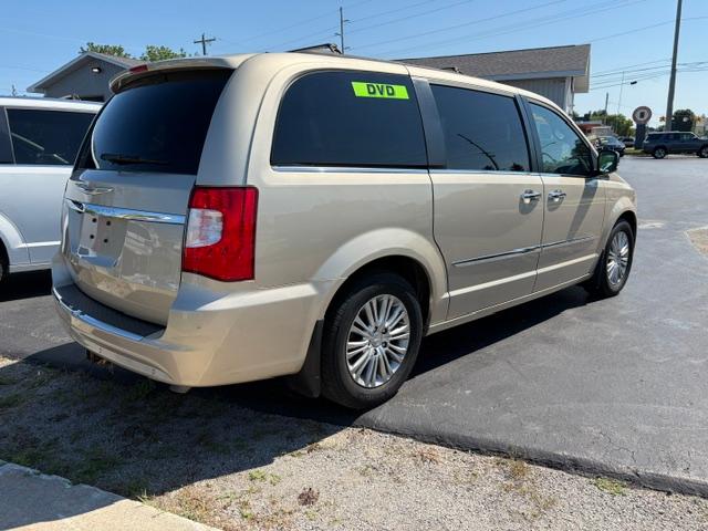 Chrysler Town & Country Touring-L 2015