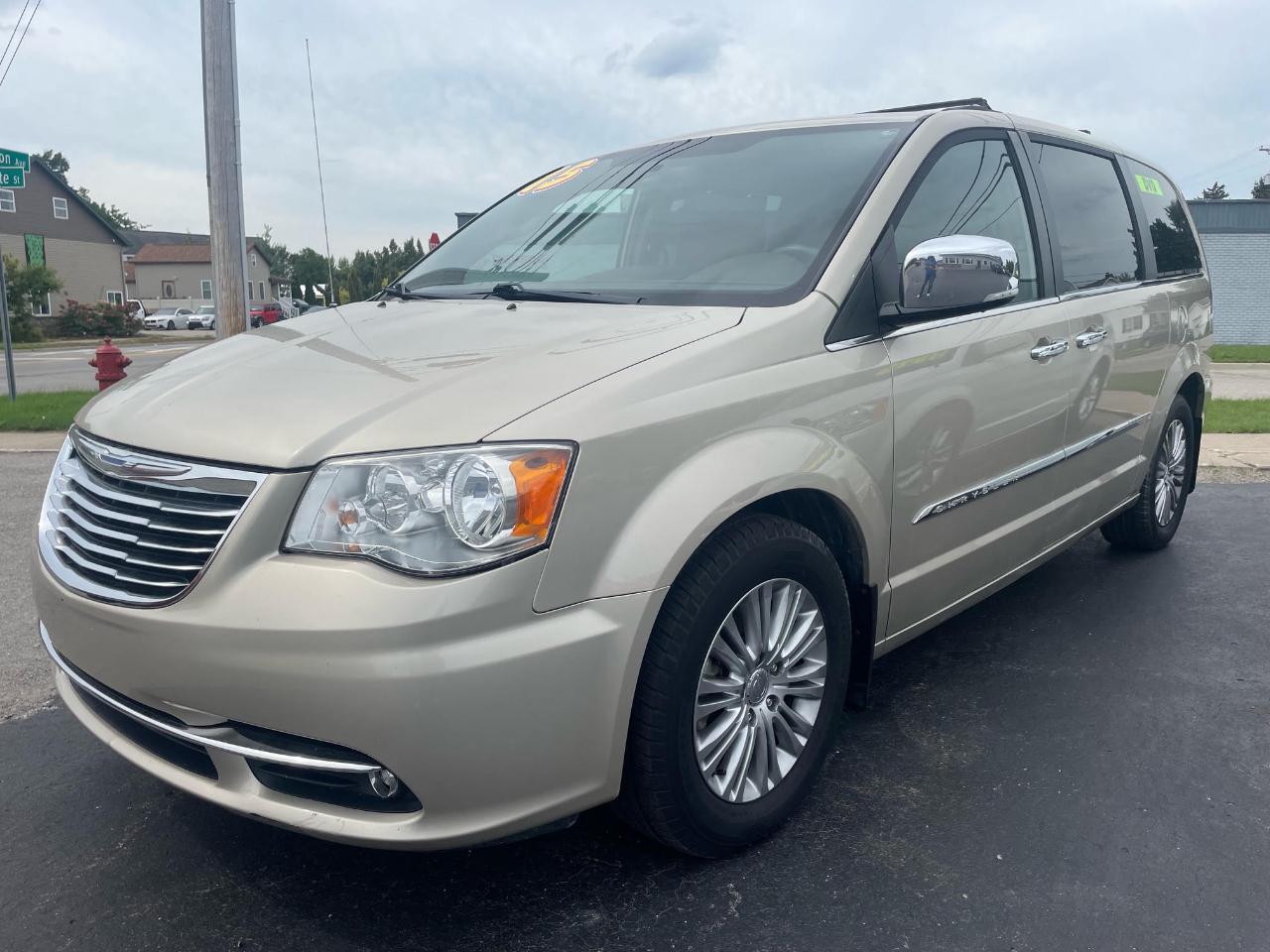 Chrysler Town & Country Touring-L 2015