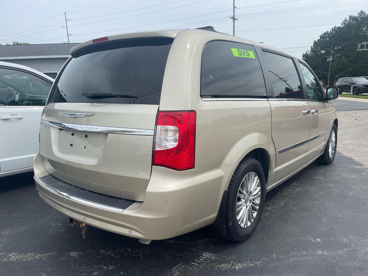 Chrysler Town & Country Touring-L 2015