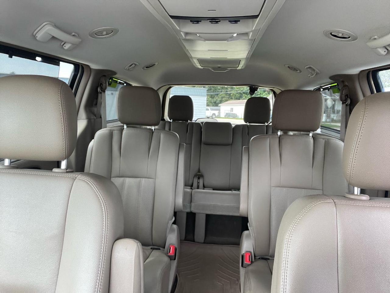 Chrysler Town & Country Touring-L 2015