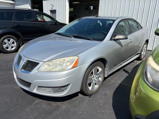 Pontiac G6 Base 2010