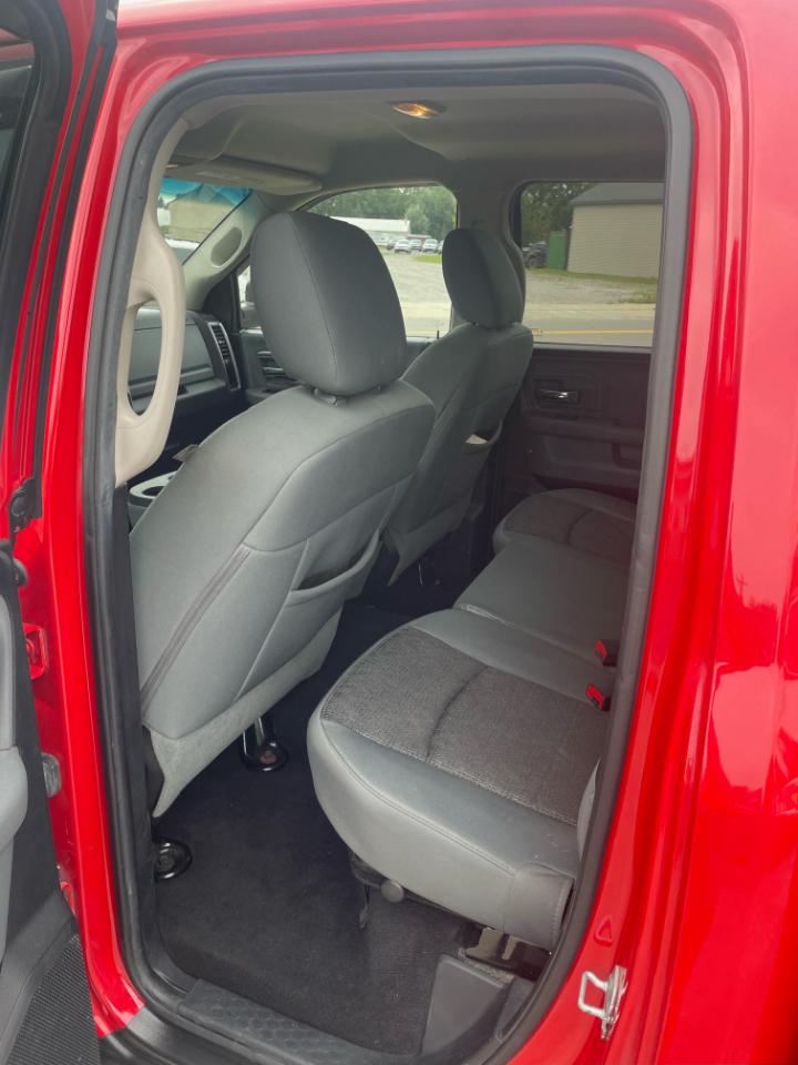 RAM 1500 SLT Quad Cab 4WD 2014