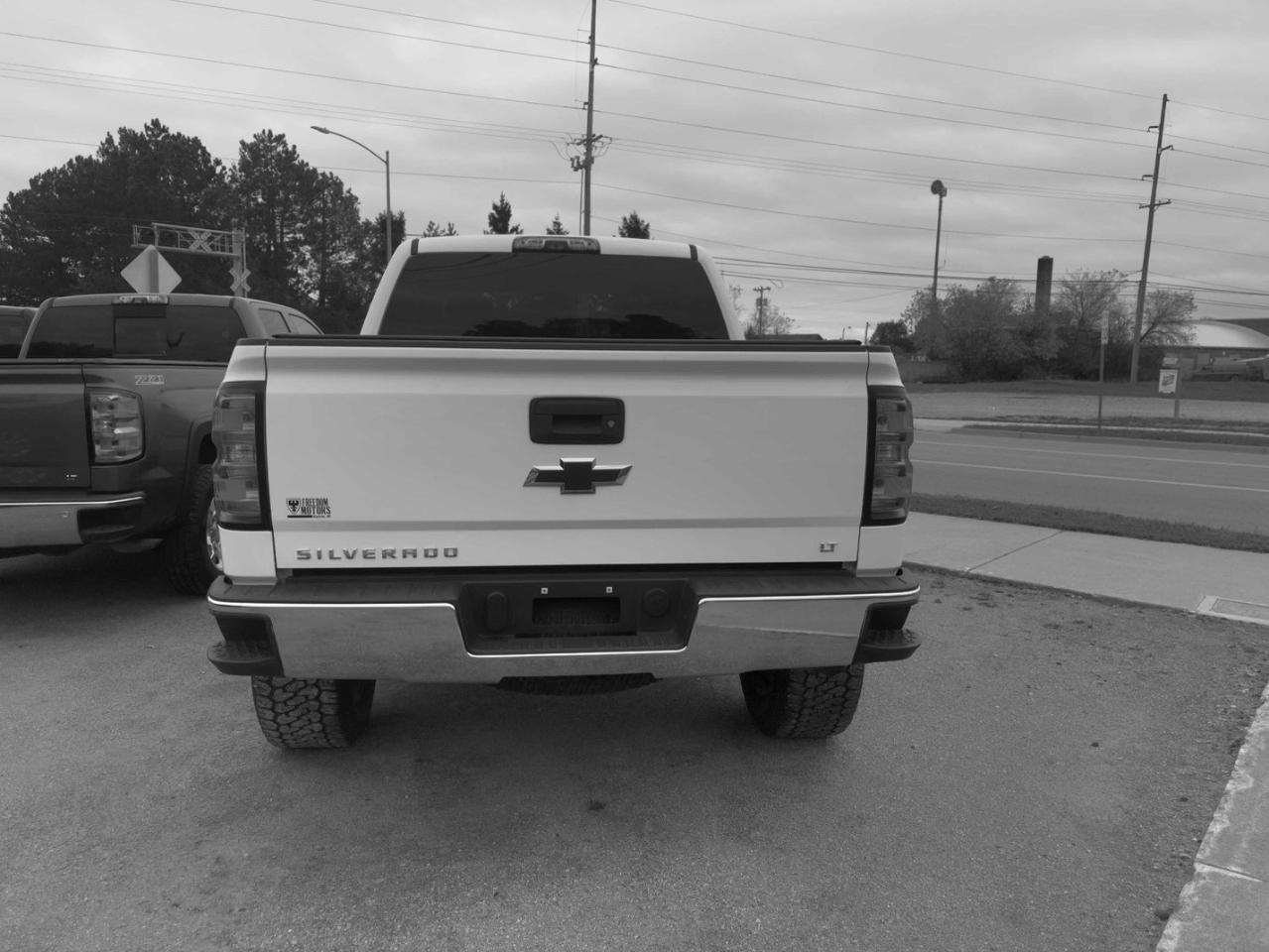 Chevrolet Silverado 1500 LT Crew Cab Long Box 4WD 2016
