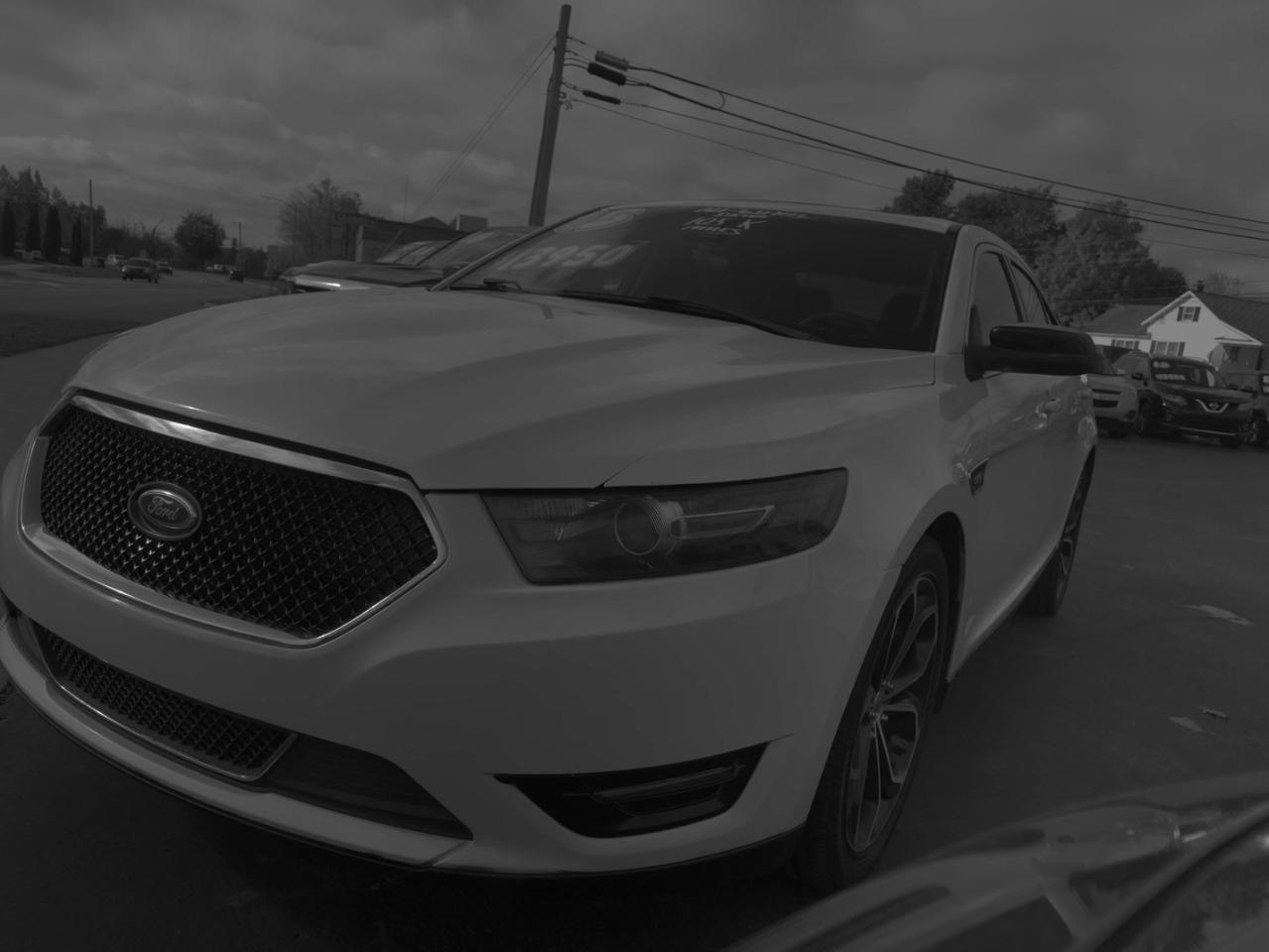 Ford Taurus SHO AWD 2015
