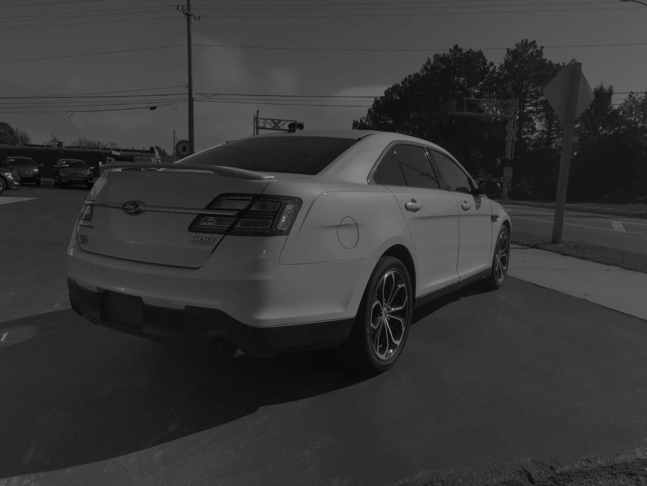 Ford Taurus SHO AWD 2015