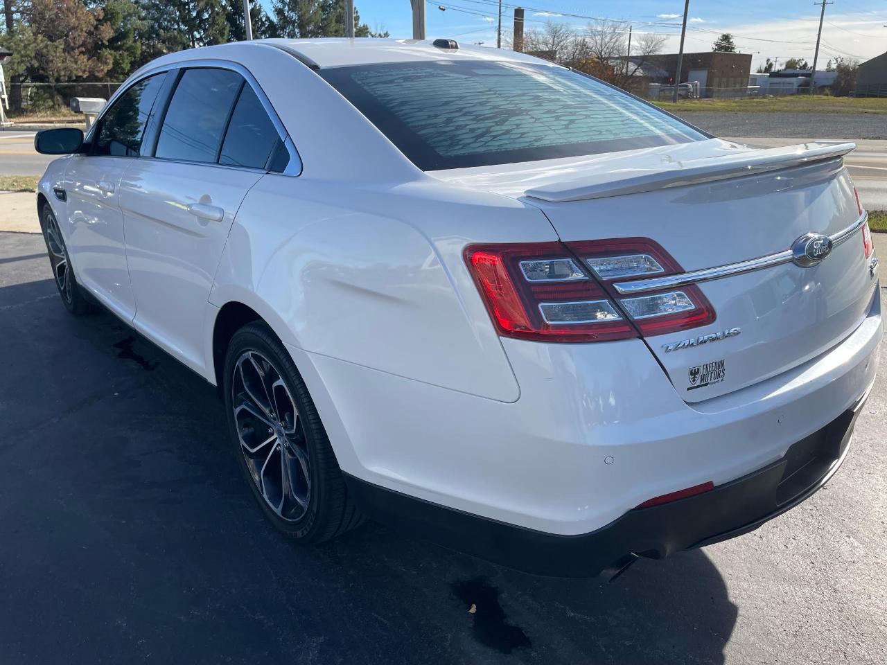 Ford Taurus SHO AWD 2015