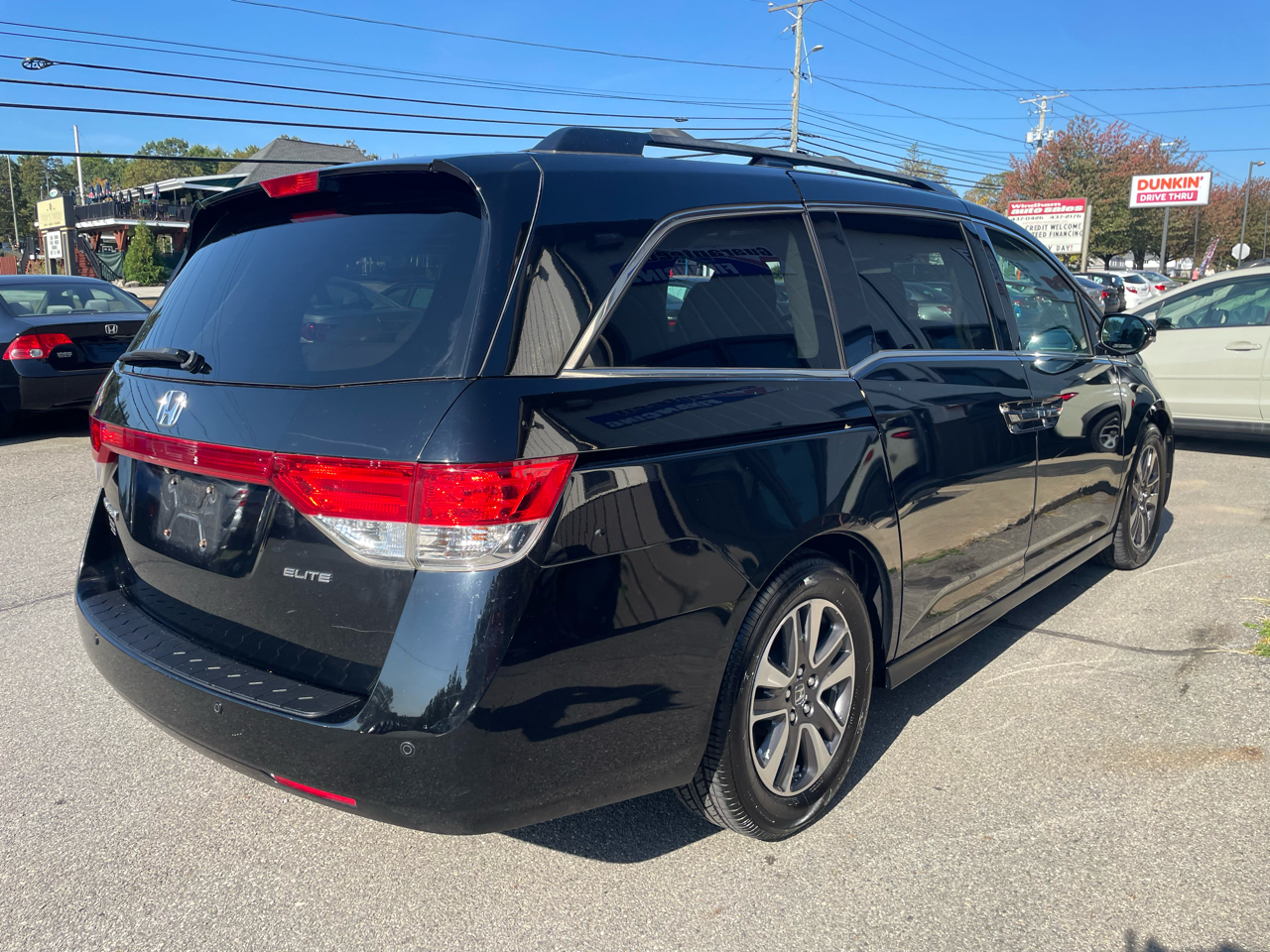 2015 Honda Odyssey Touring Elite photo 3