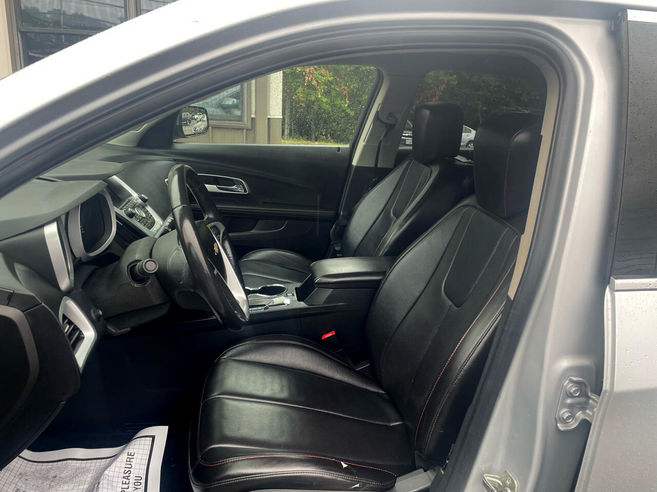 2011 Chevrolet Equinox LTZ photo 13
