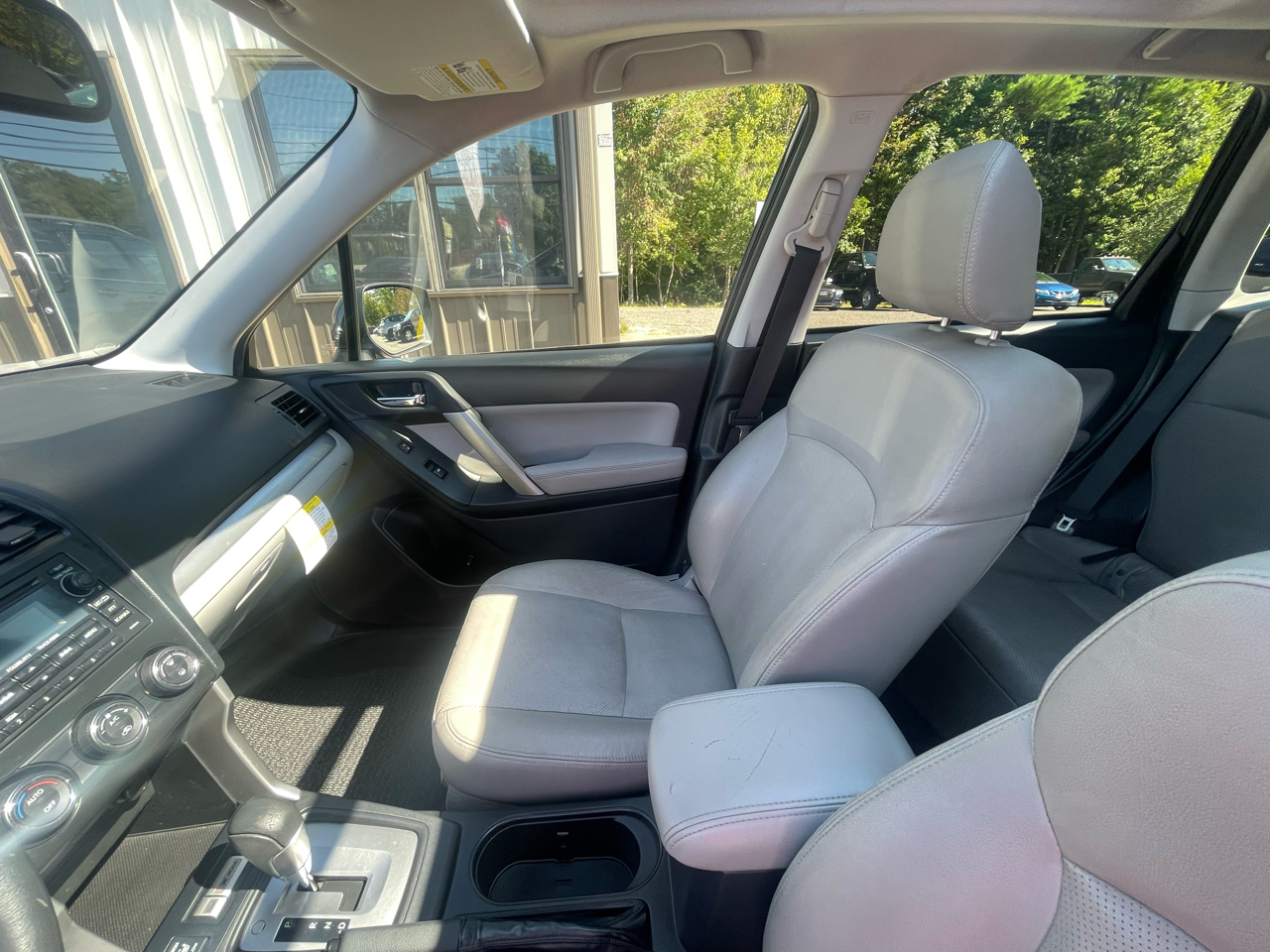 Subaru Forester 4dr CVT 2.5i Limited PZEV 2015 Subaru Forester 4dr CVT 2.5i Limited PZEV 2015