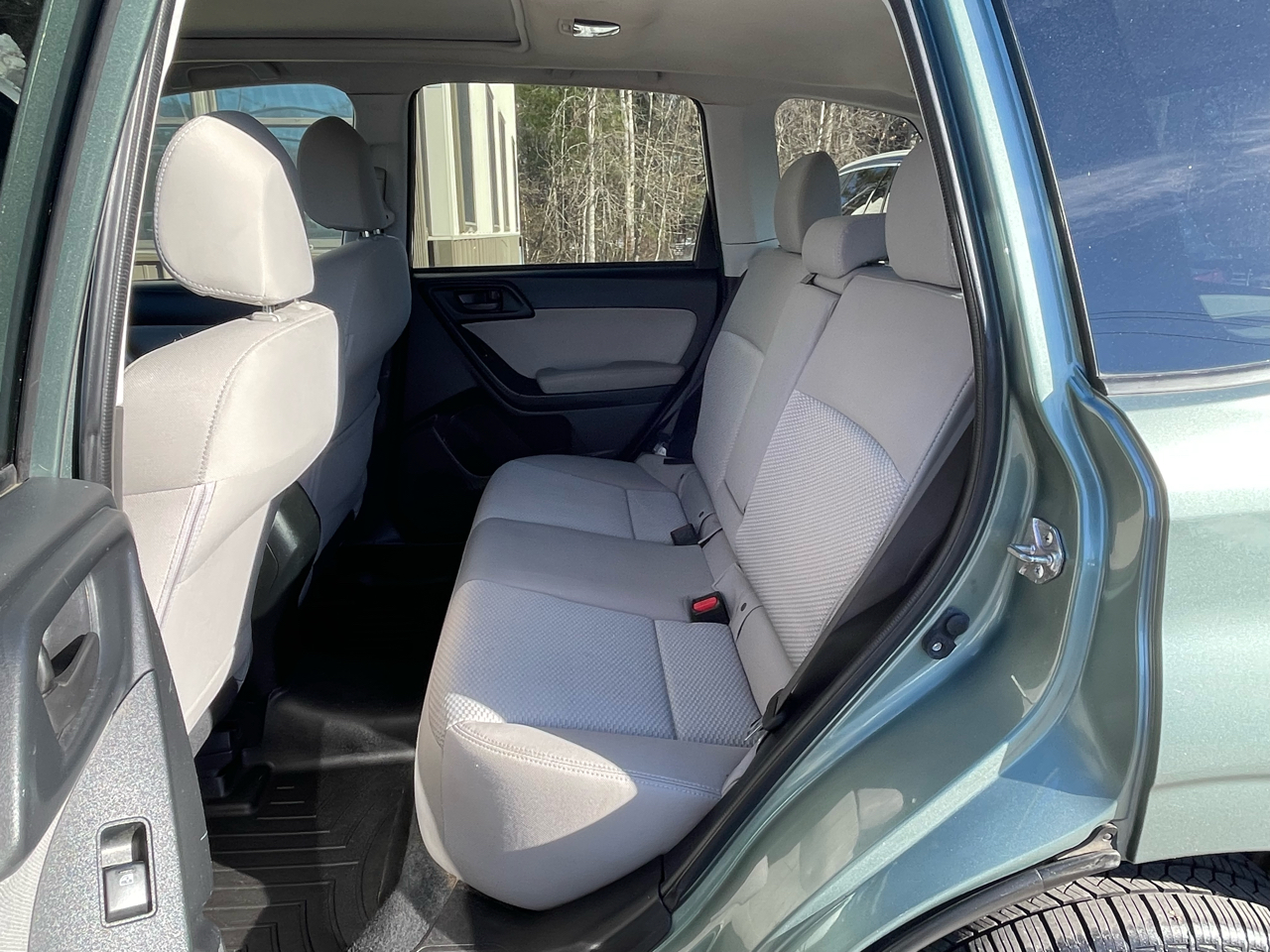 Subaru Forester 4dr CVT 2.5i Premium PZEV 2016