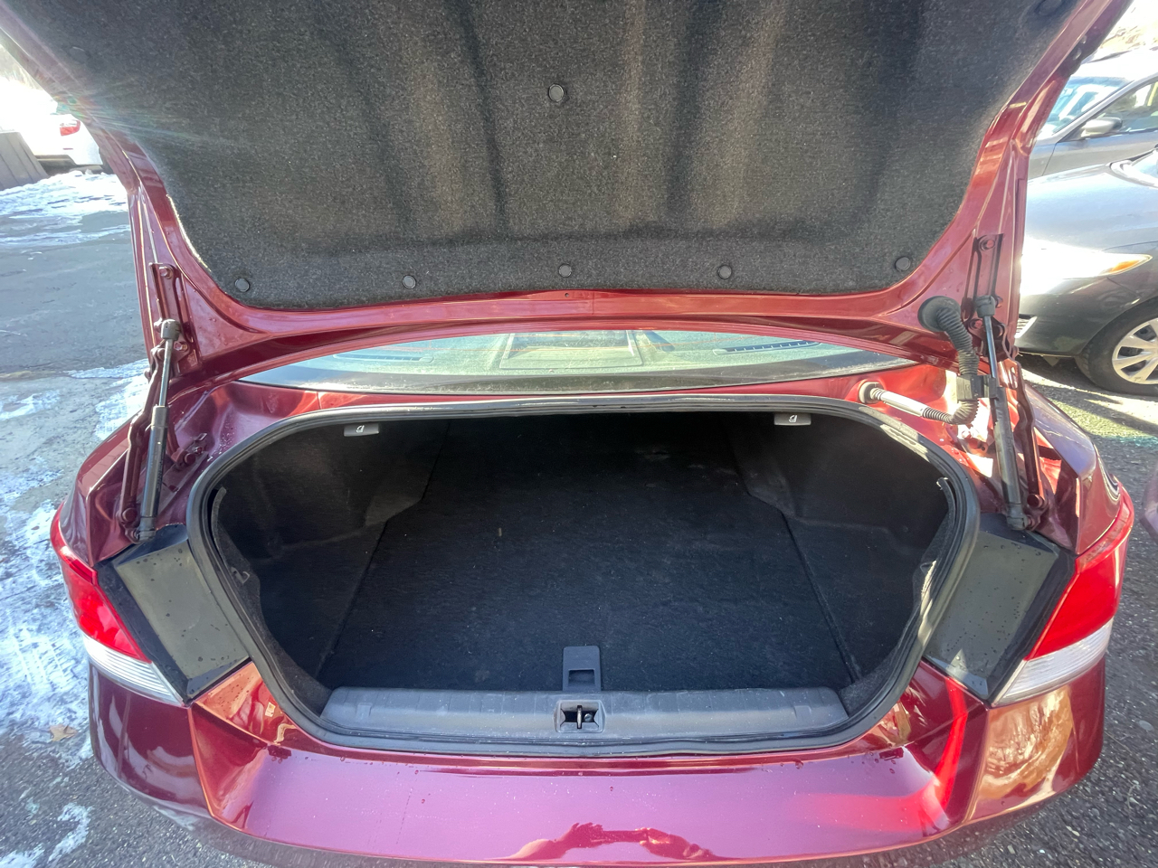 Subaru Legacy 4dr Sdn H4 Auto 2.5i Premium 2012