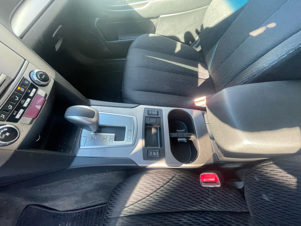 Subaru Legacy 4dr Sdn H4 Auto 2.5i Premium 2012