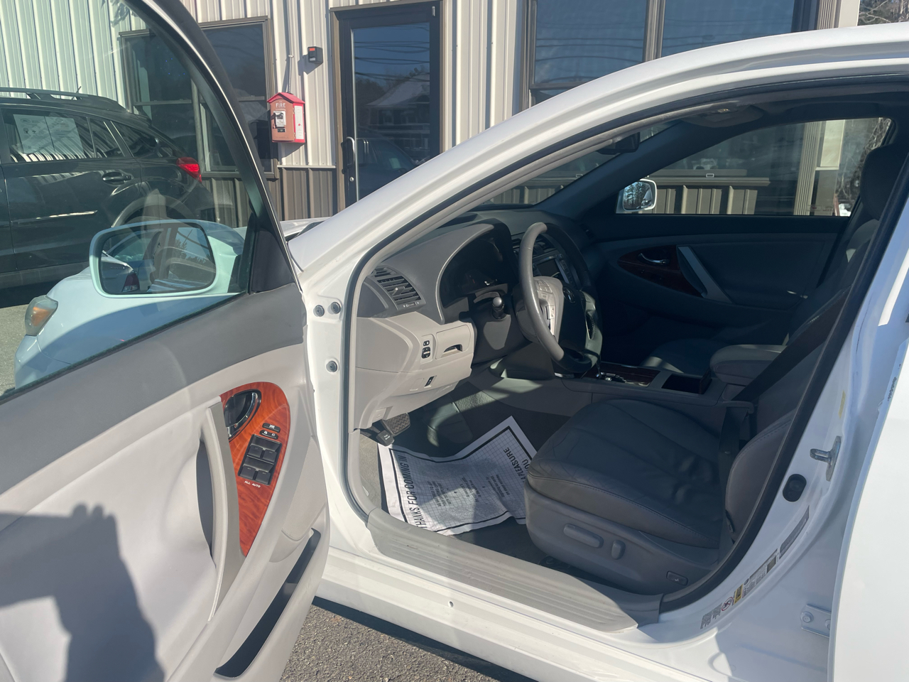 Toyota Camry 4dr Sdn V6 Auto XLE (Natl) *Ltd Avail* 2011