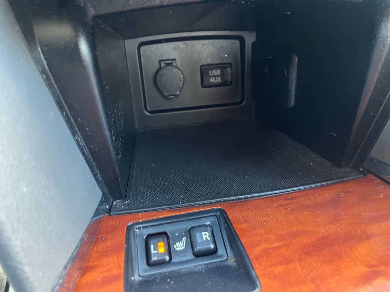 Toyota Camry 4dr Sdn V6 Auto XLE (Natl) *Ltd Avail* 2011