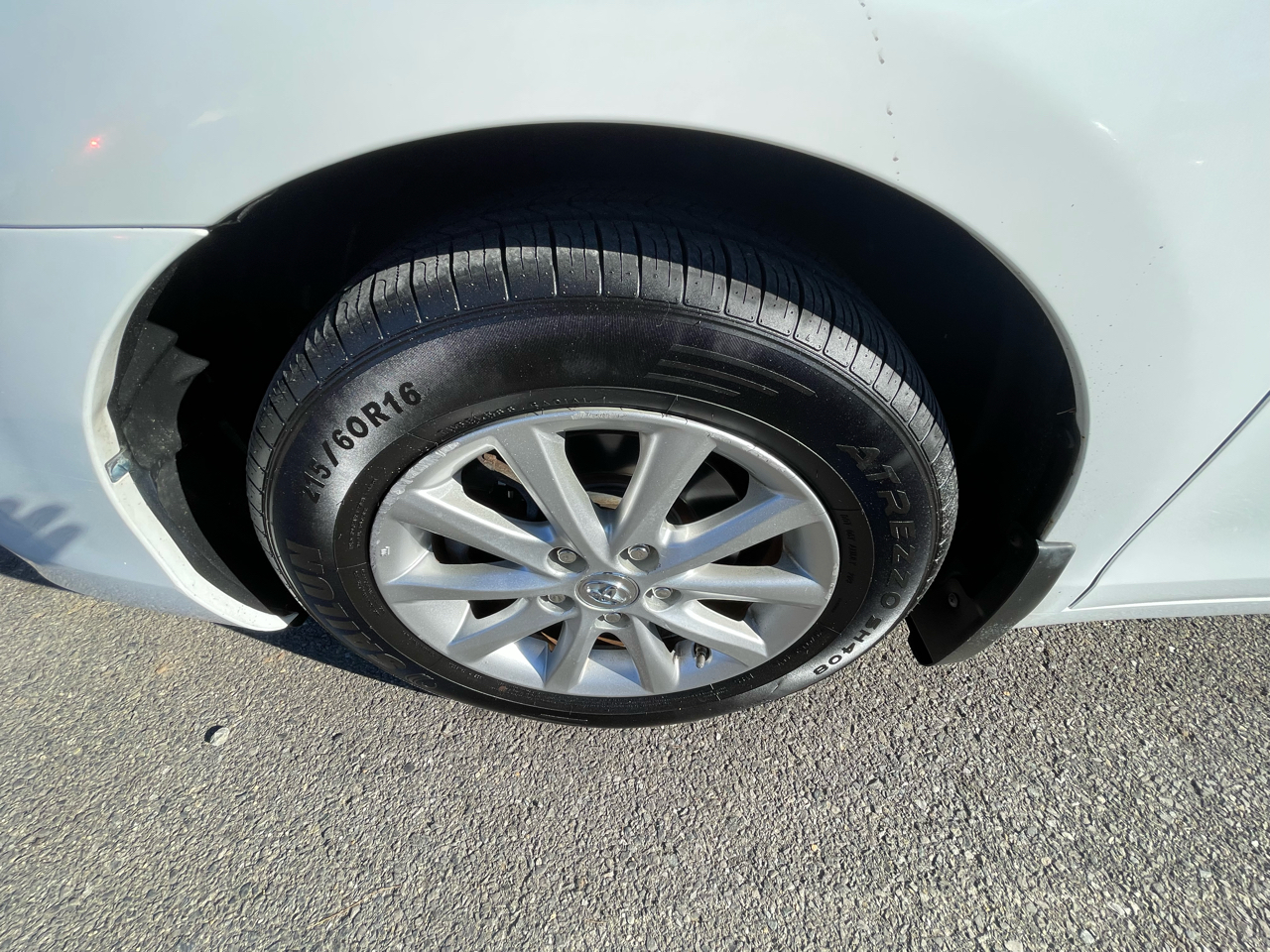 Toyota Camry 4dr Sdn V6 Auto XLE (Natl) *Ltd Avail* 2011