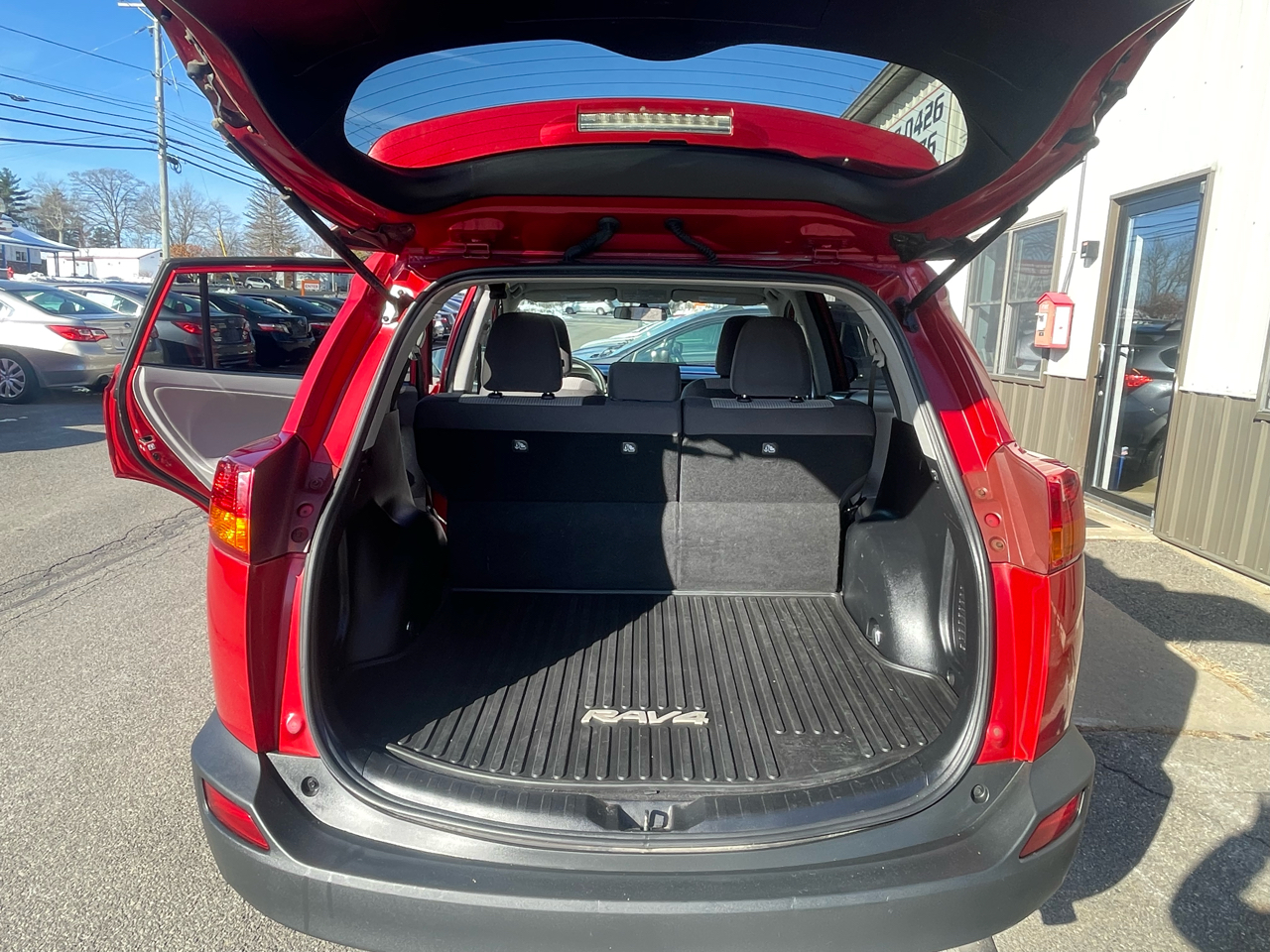 Toyota RAV4 AWD 4dr LE (Natl) 2013