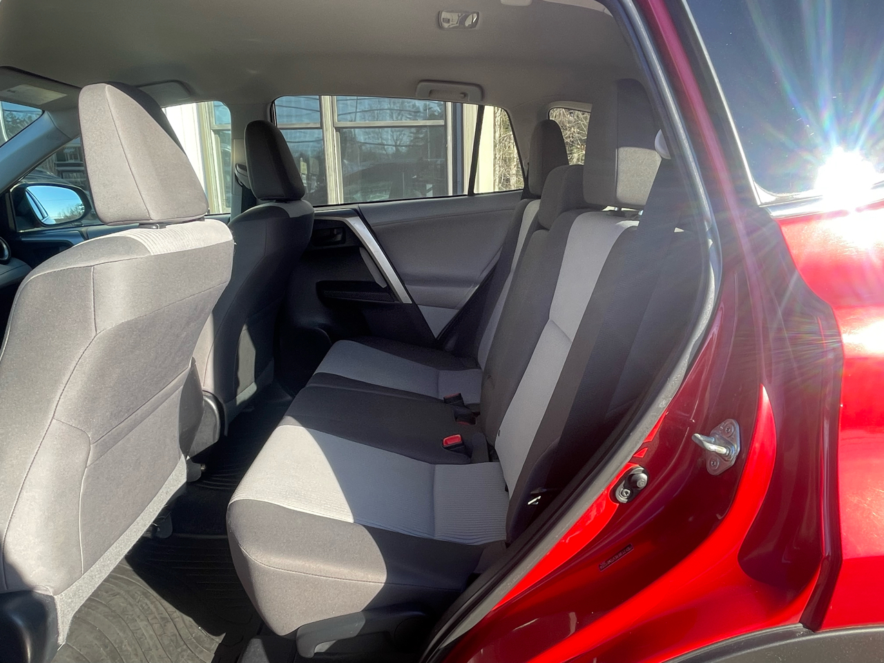 Toyota RAV4 AWD 4dr LE (Natl) 2013