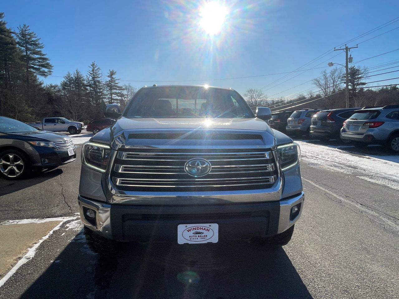 Toyota Tundra Limited 5.7L Double Cab 4WD 2015