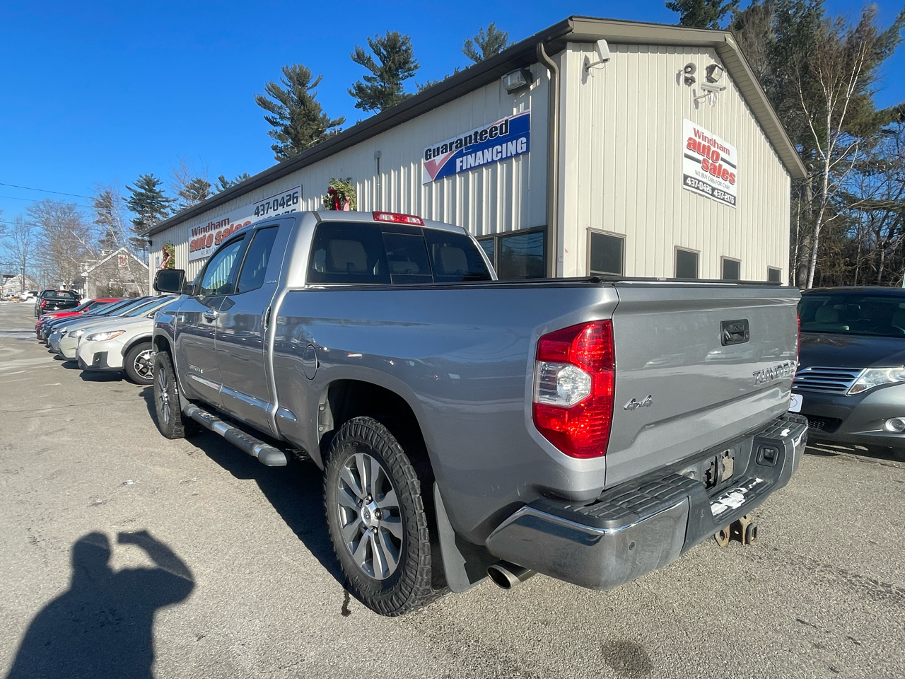 Toyota Tundra Limited 5.7L Double Cab 4WD 2015