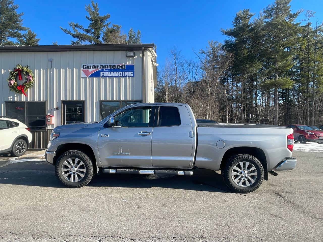 Toyota Tundra Limited 5.7L Double Cab 4WD 2015