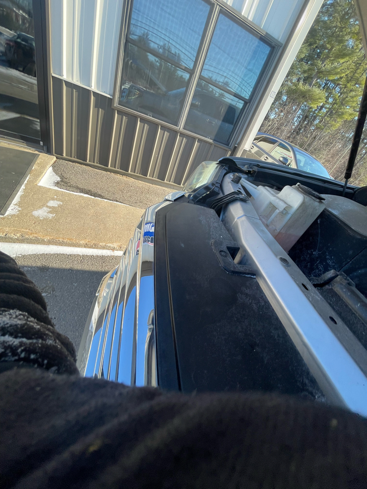 Toyota Tundra Limited 5.7L Double Cab 4WD 2015