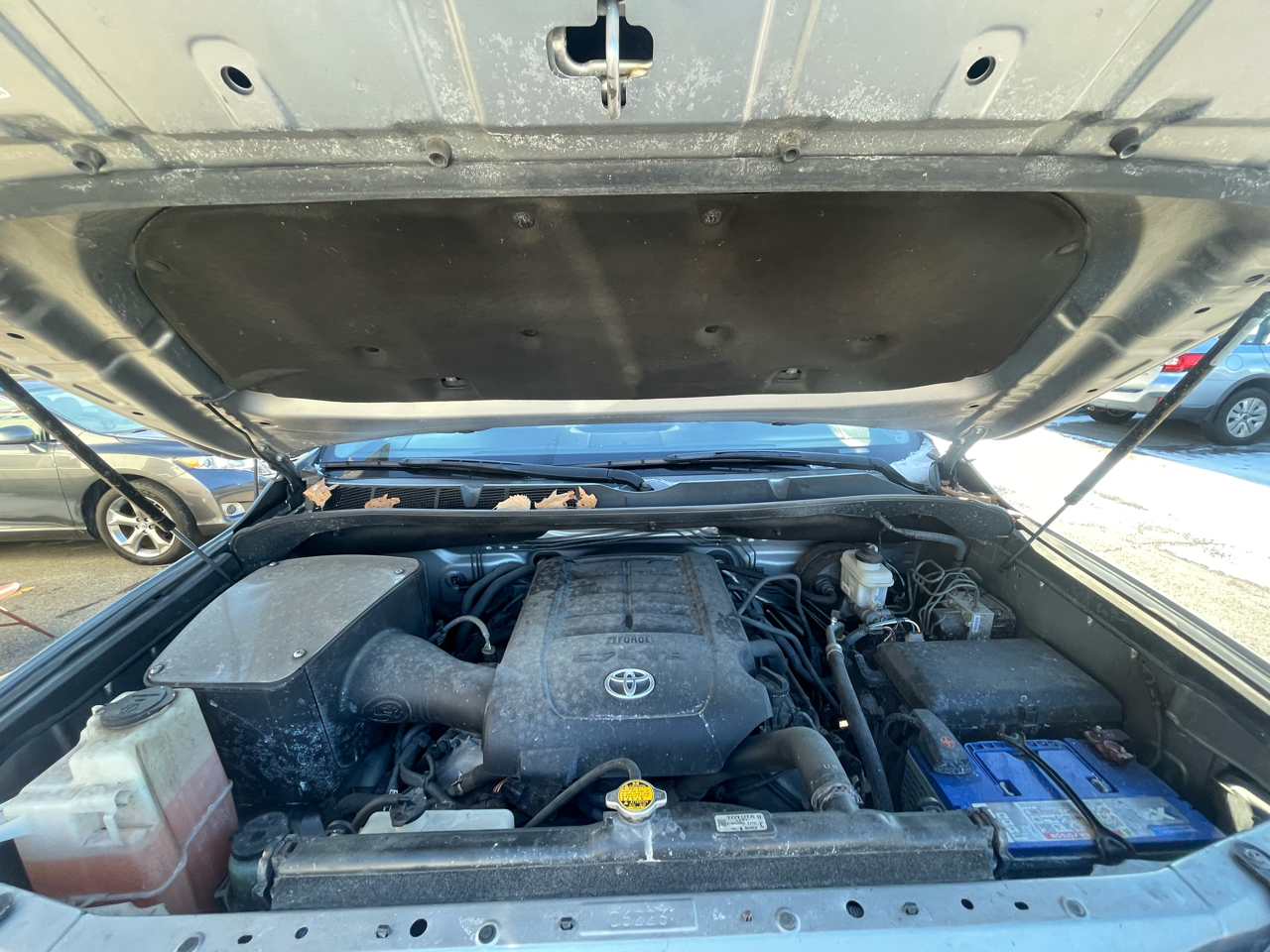 Toyota Tundra Limited 5.7L Double Cab 4WD 2015