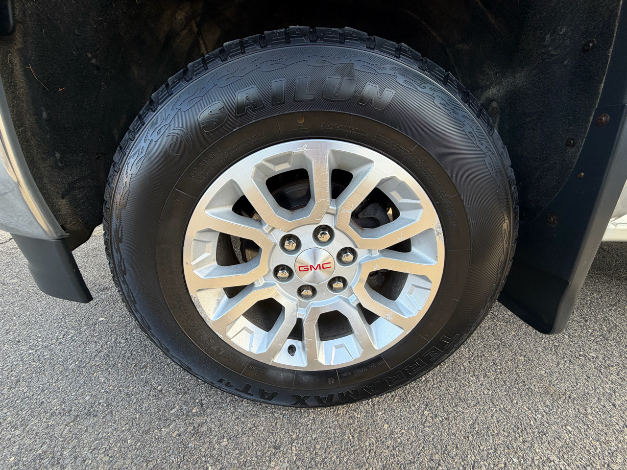 GMC Sierra 1500 4WD Double Cab 143.5" SLE 2017