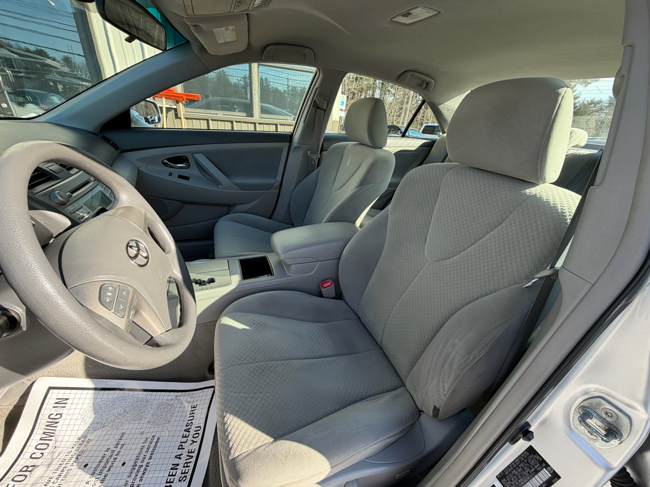 Toyota Camry 4dr Sdn LE Auto 2009