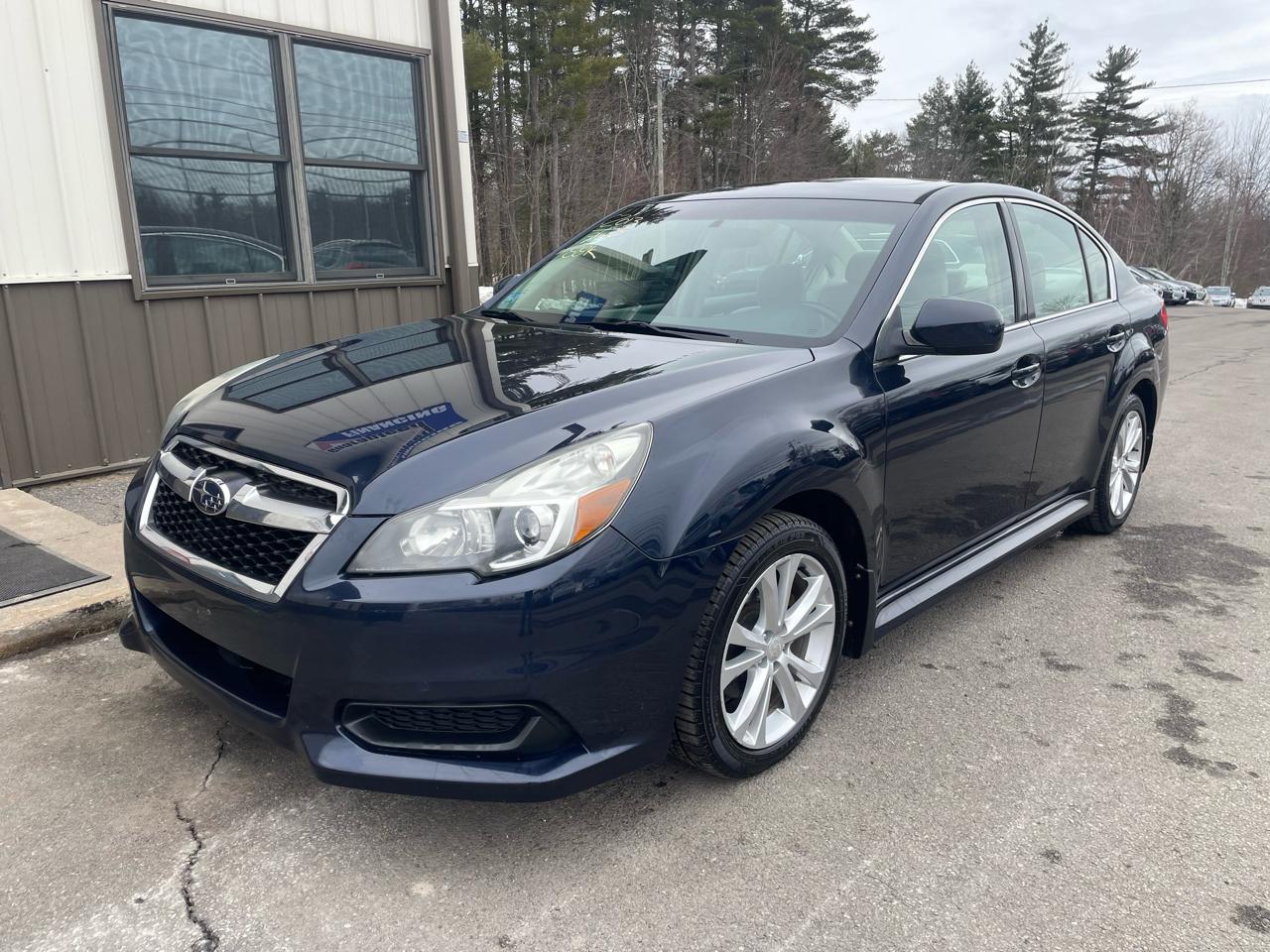 Subaru Legacy 4dr Sdn H4 Auto 2.5i Premium 2013