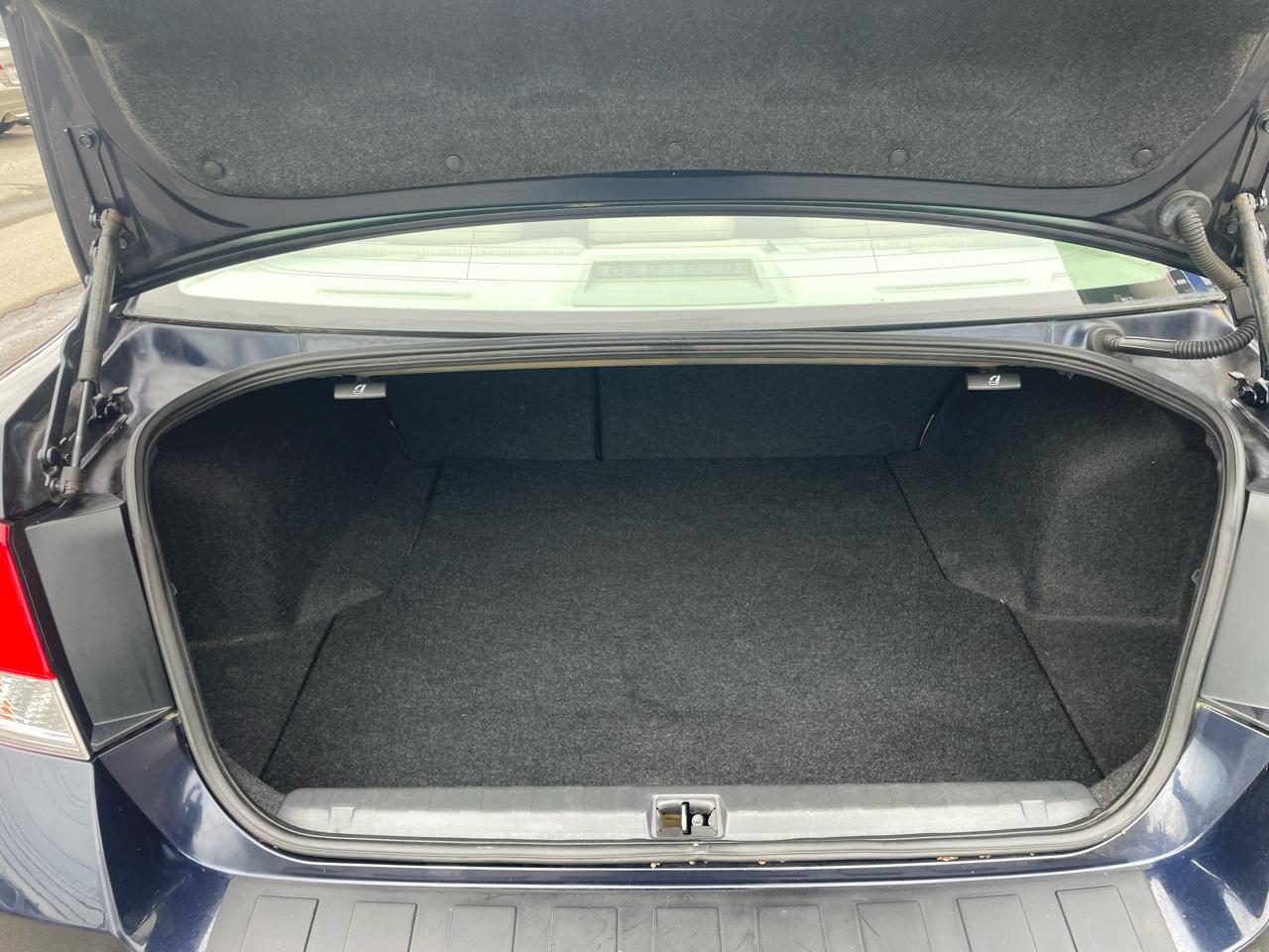 Subaru Legacy 4dr Sdn H4 Auto 2.5i Premium 2013