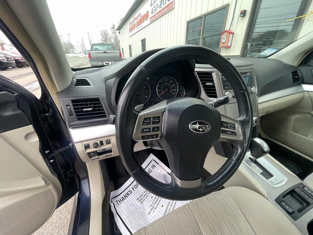 Subaru Legacy 4dr Sdn H4 Auto 2.5i Premium 2013