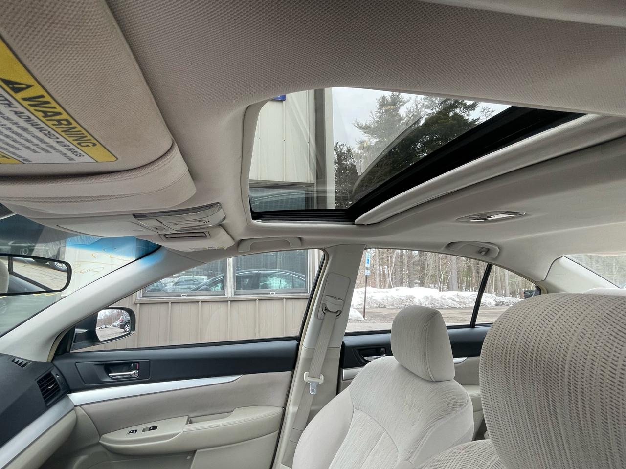 Subaru Legacy 4dr Sdn H4 Auto 2.5i Premium 2013