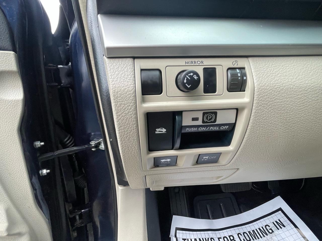 Subaru Legacy 4dr Sdn H4 Auto 2.5i Premium 2013