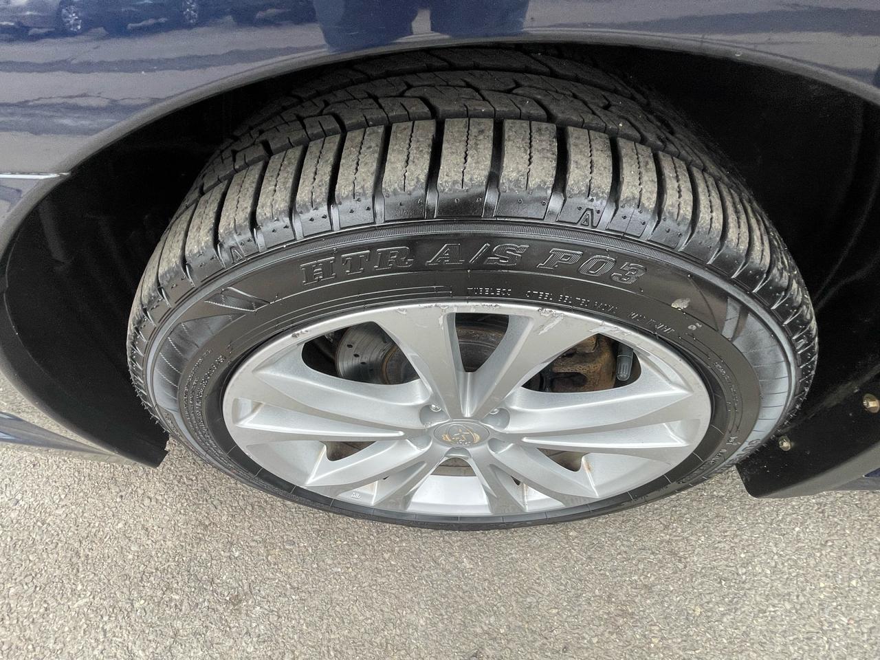 Subaru Legacy 4dr Sdn H4 Auto 2.5i Premium 2013