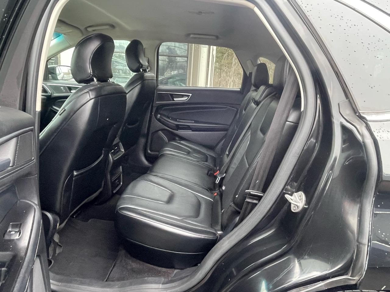 Ford Edge 4dr Titanium AWD 2015