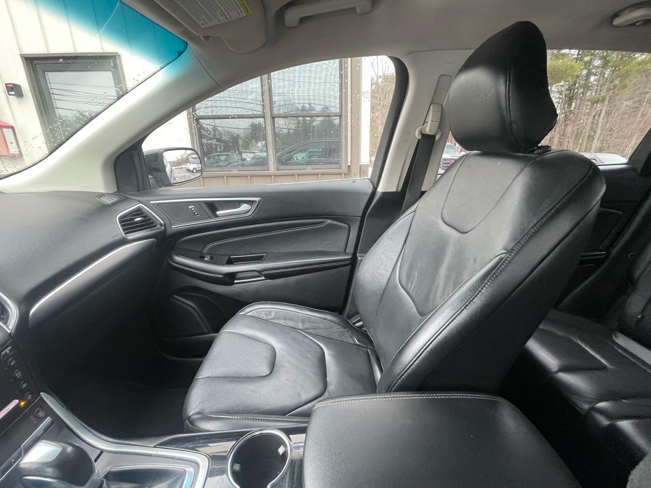 Ford Edge 4dr Titanium AWD 2015