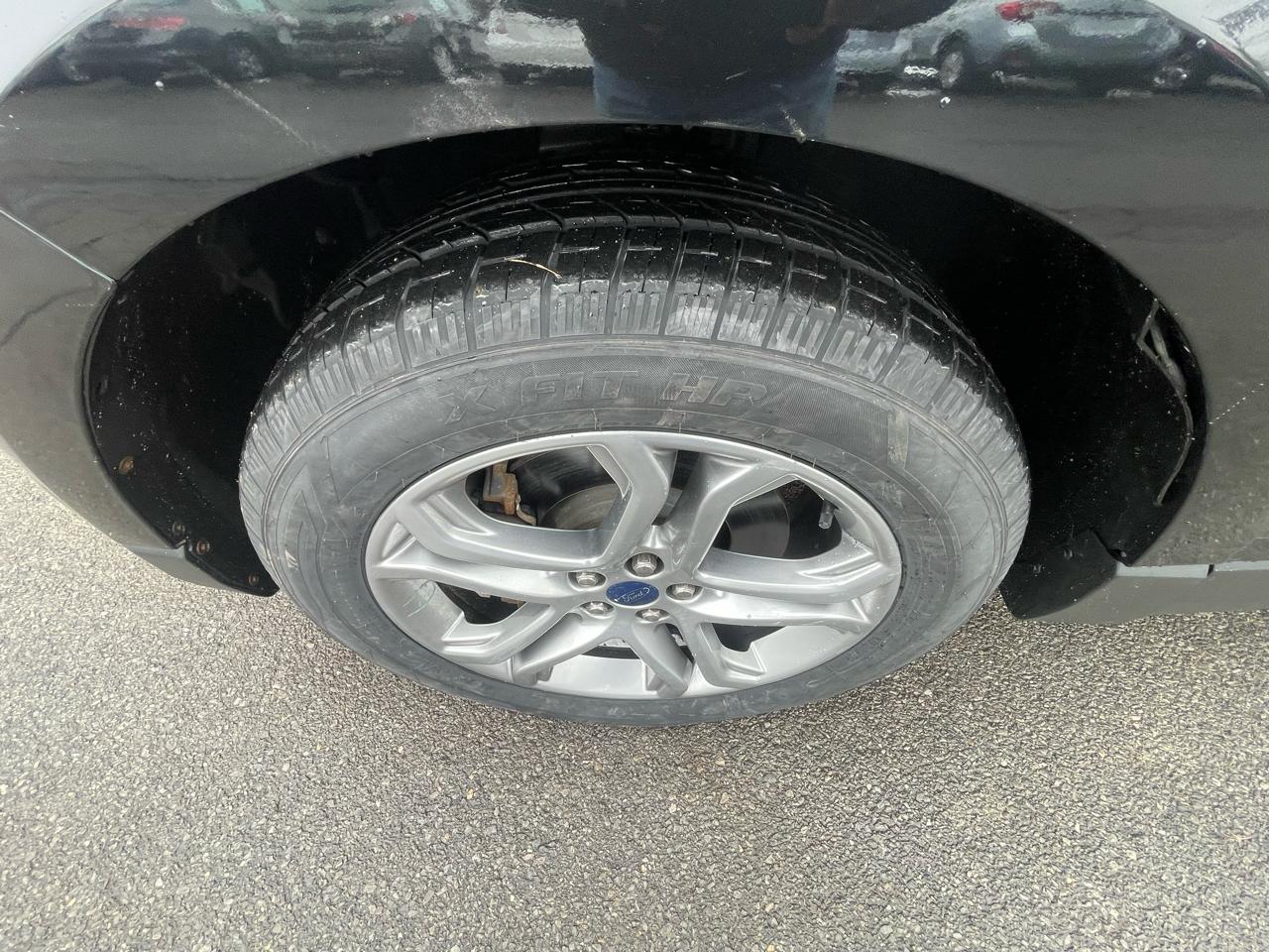 Ford Edge 4dr Titanium AWD 2015