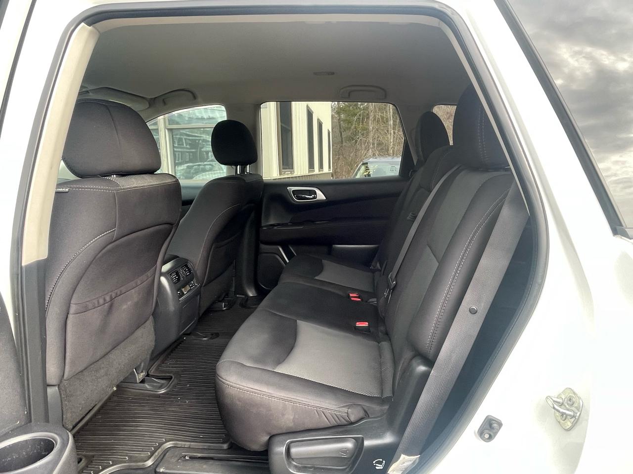 Nissan Pathfinder 4x4 S 2017