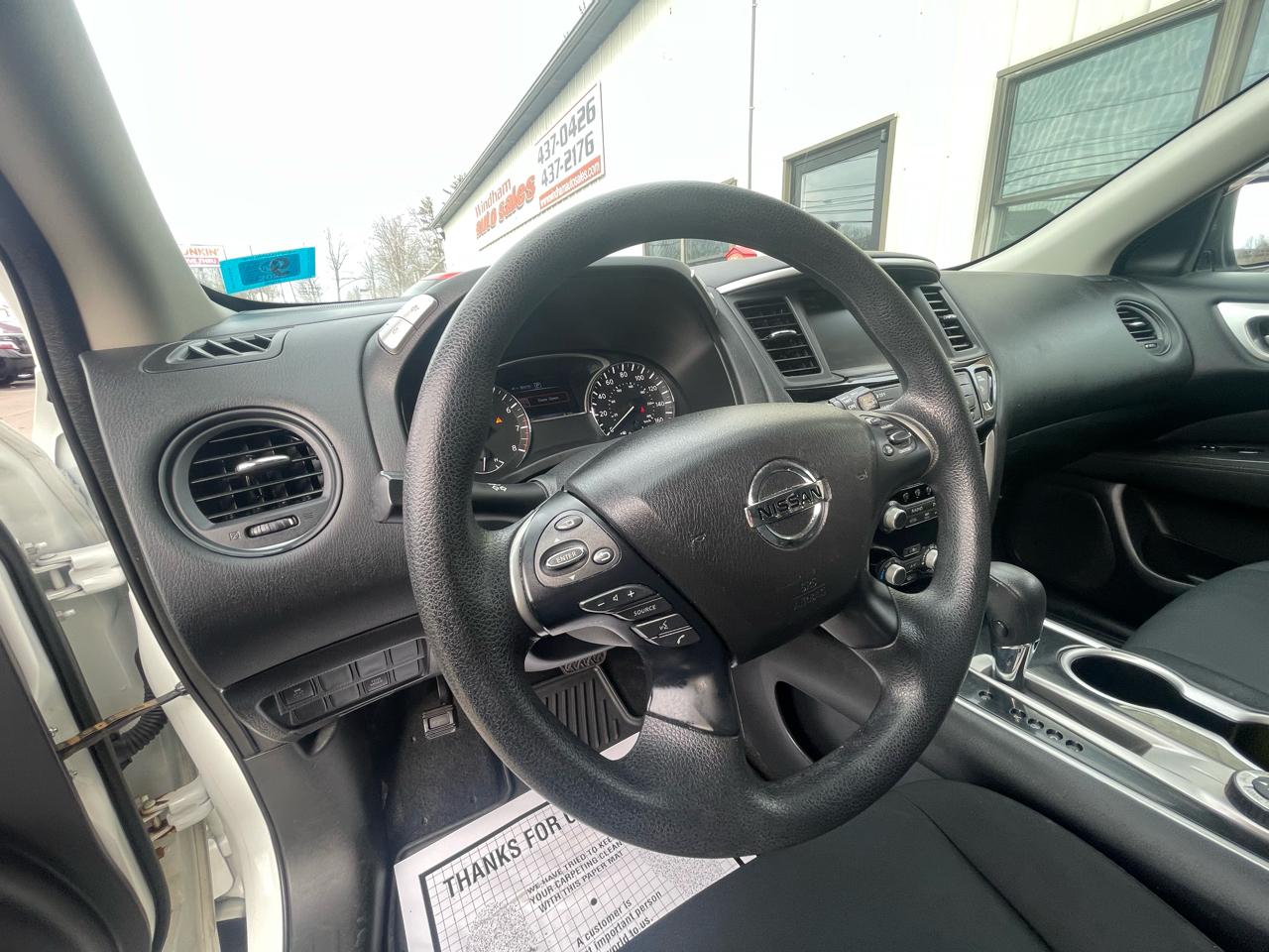 Nissan Pathfinder 4x4 S 2017