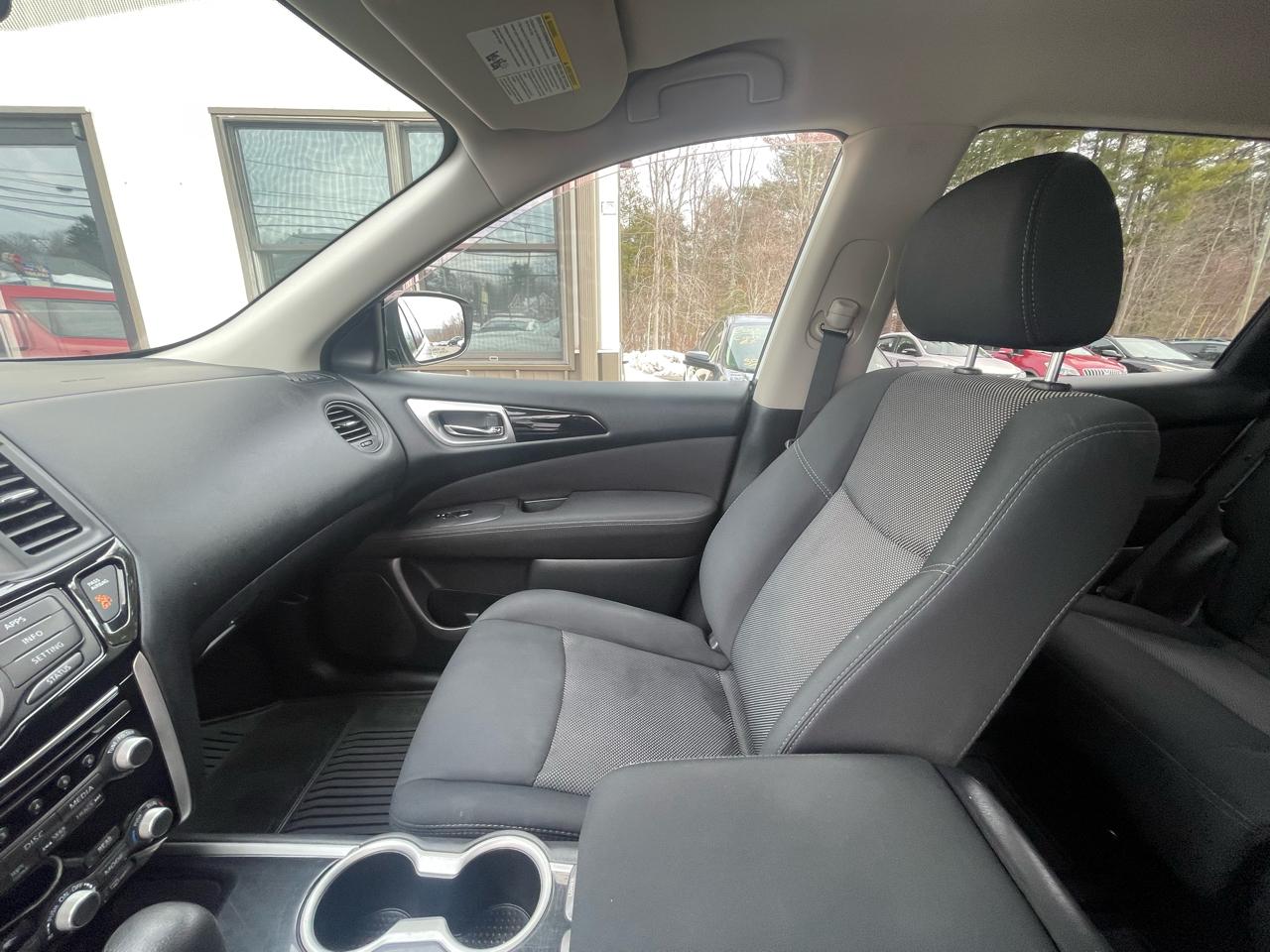 Nissan Pathfinder 4x4 S 2017