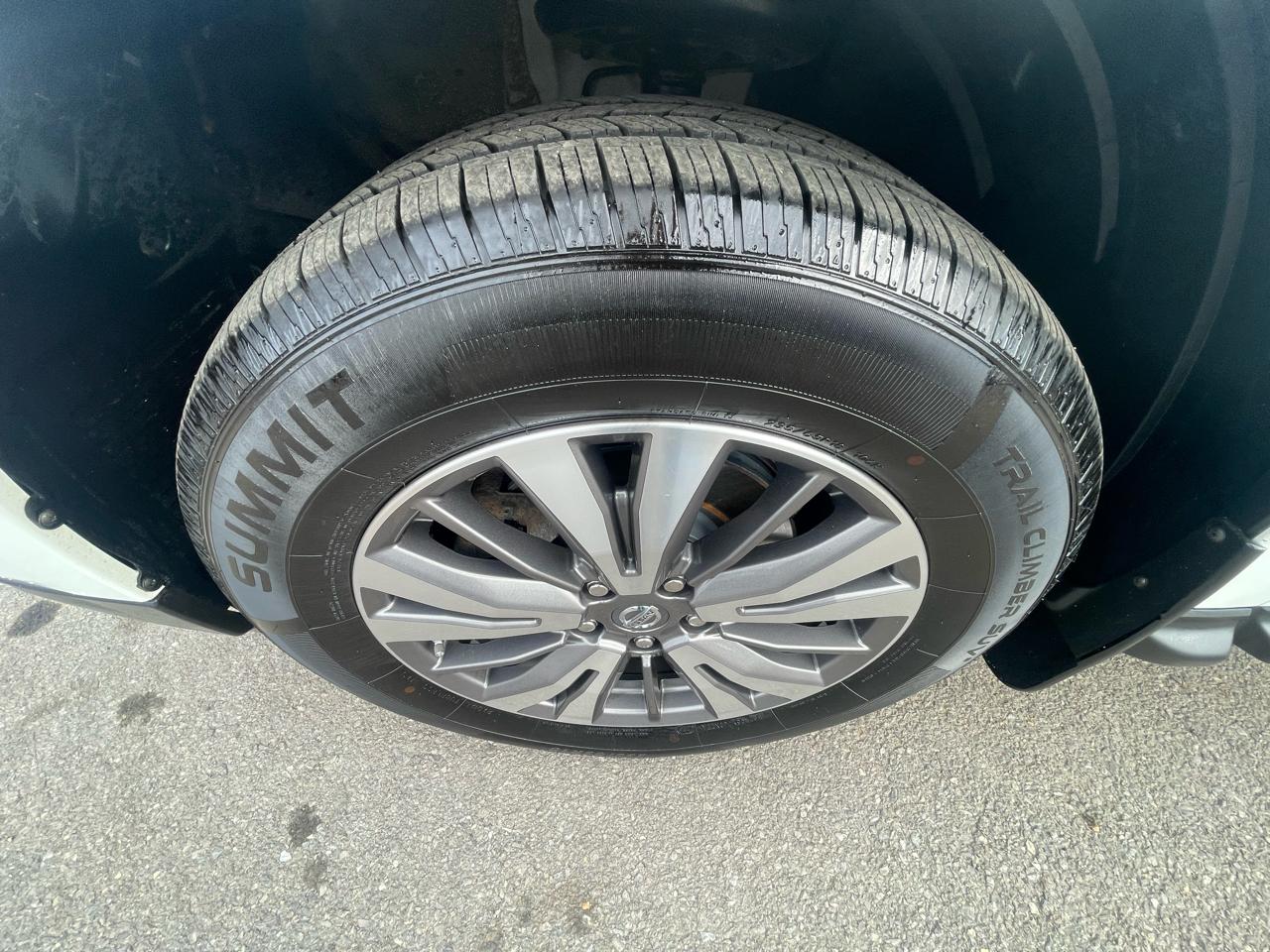 Nissan Pathfinder 4x4 S 2017