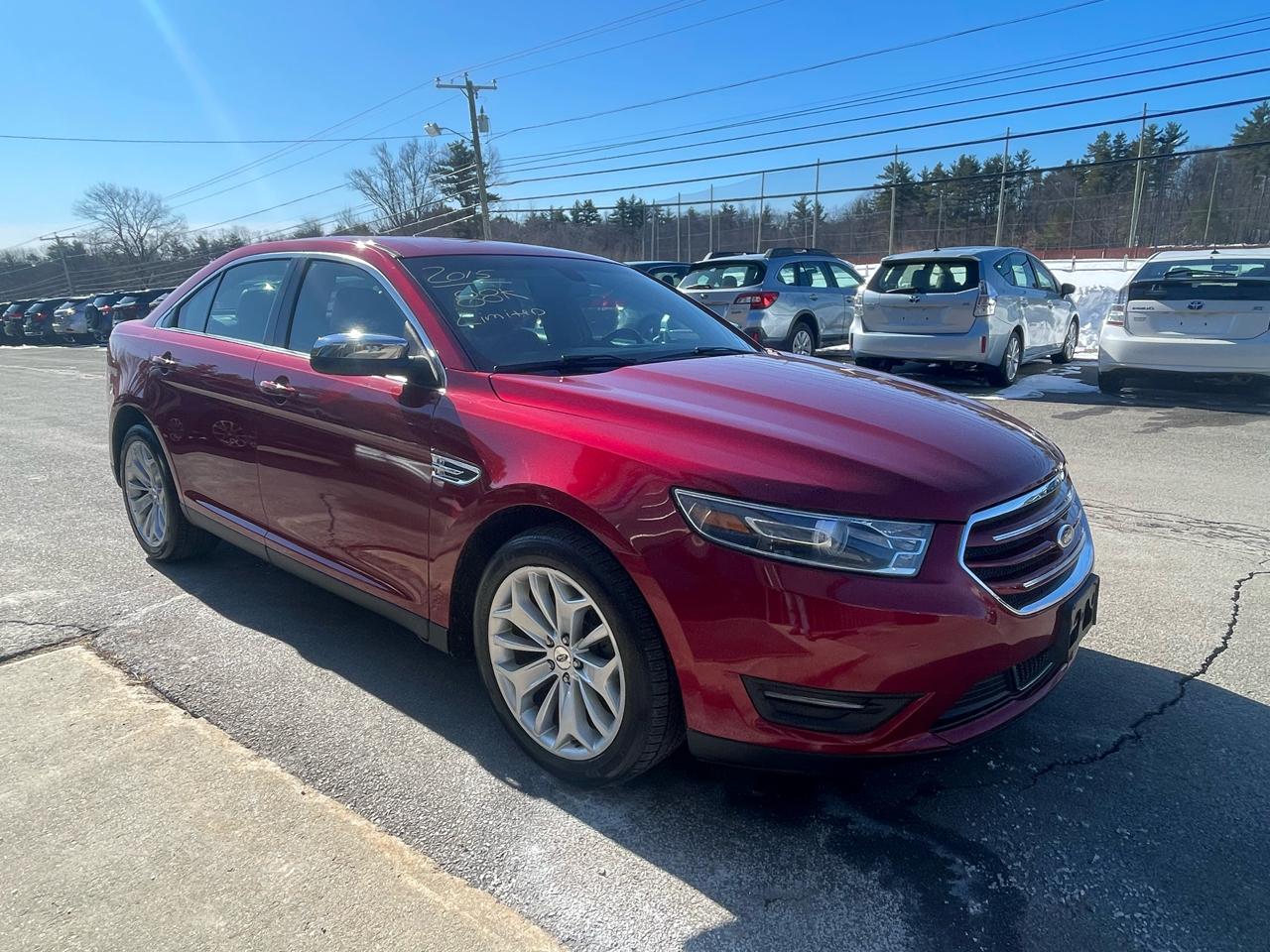 Ford Taurus 4dr Sdn Limited FWD 2015