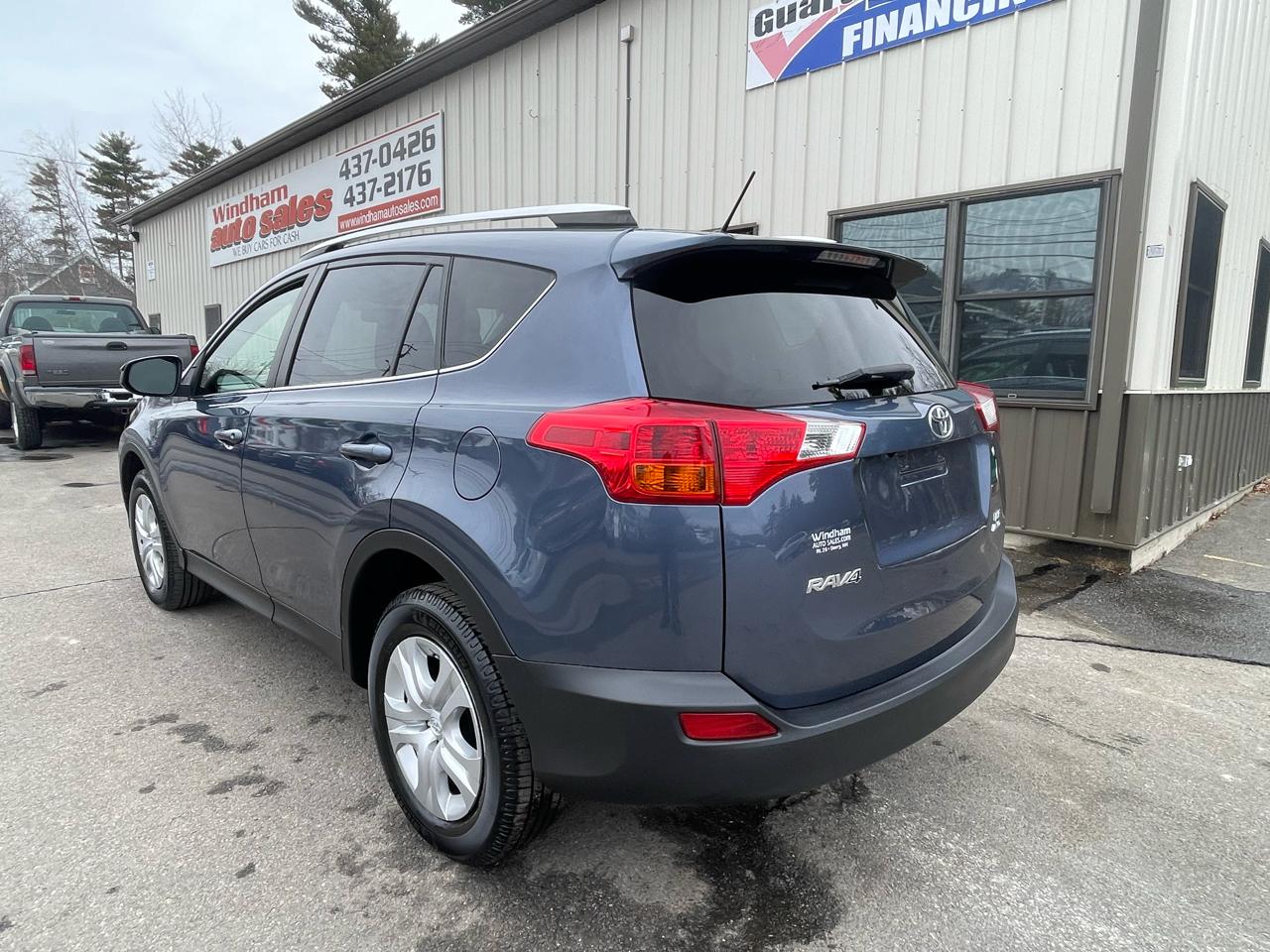 Toyota RAV4 AWD 4dr LE (Natl) 2014