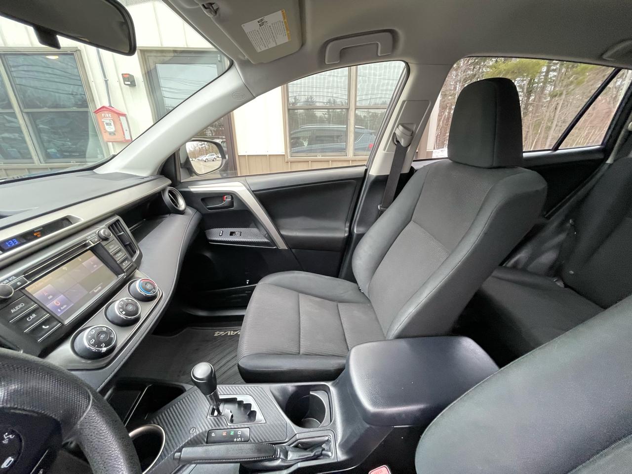 Toyota RAV4 AWD 4dr LE (Natl) 2014