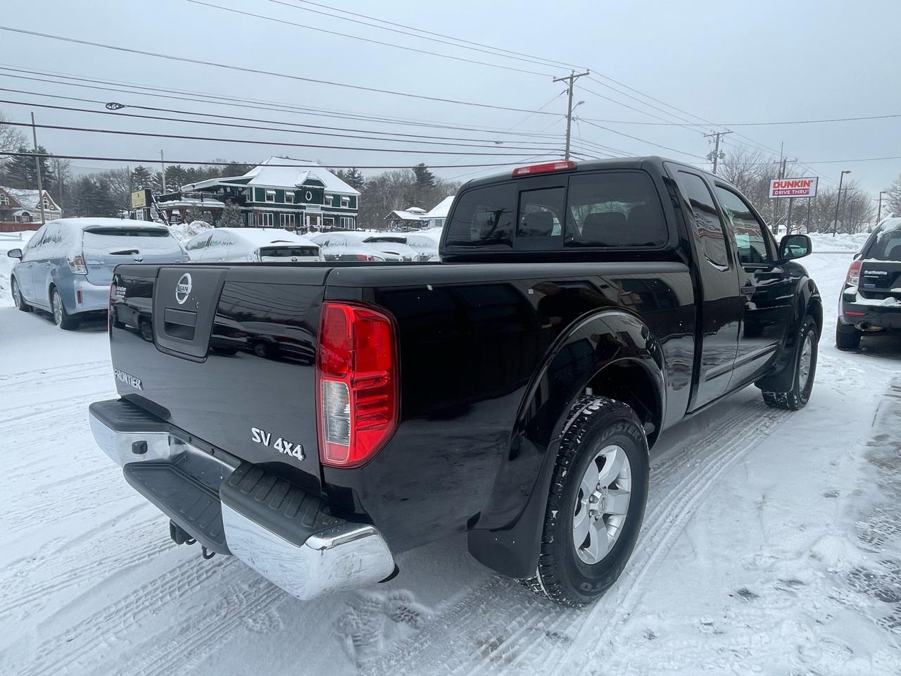 Nissan Frontier 4WD King Cab Auto SV 2012