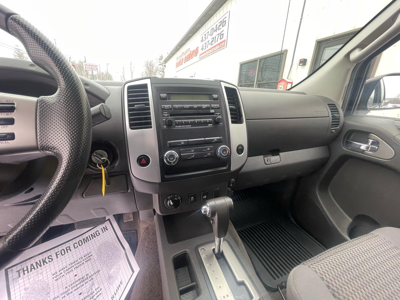 Nissan Frontier 4WD King Cab Auto SV 2012