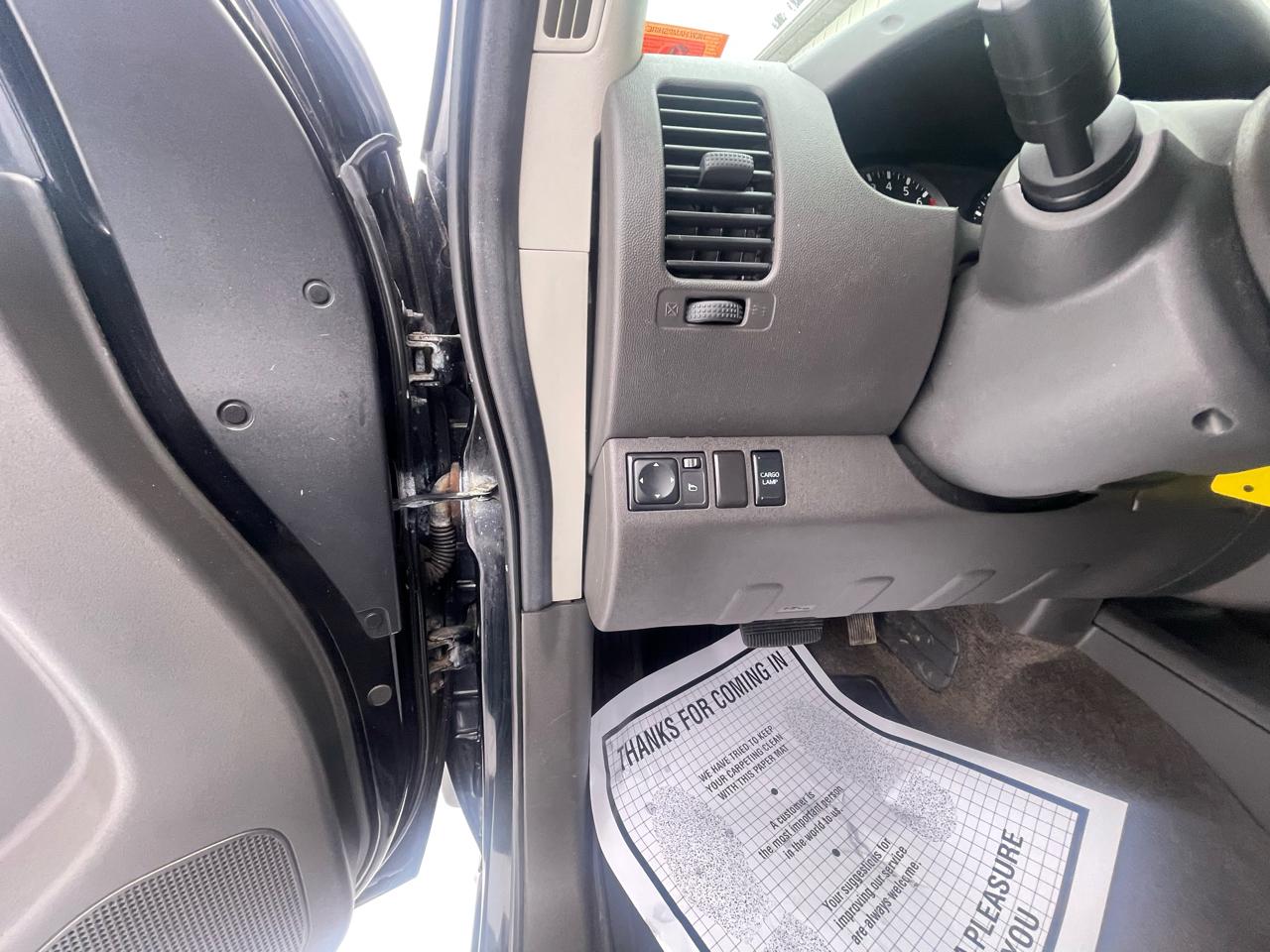 Nissan Frontier 4WD King Cab Auto SV 2012